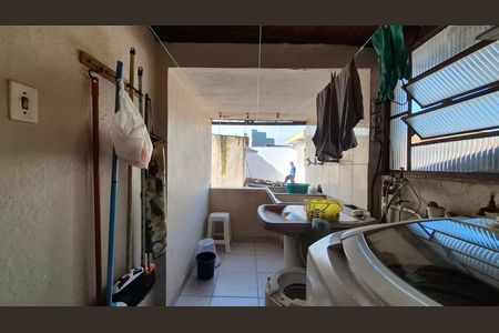 Casa à venda com 250m², 3 quartos e 1 vagaArea de serviço - Fundos
