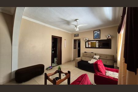 Sala de casa à venda com 3 quartos, 250m² em Jardim Ocara, Santo André