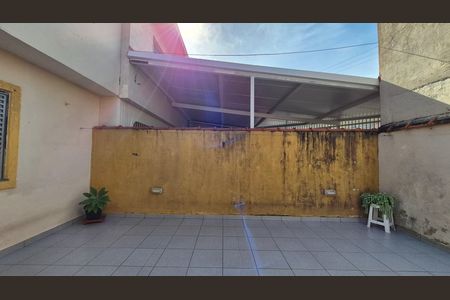 Casa à venda com 250m², 3 quartos e 1 vagaArea externa
