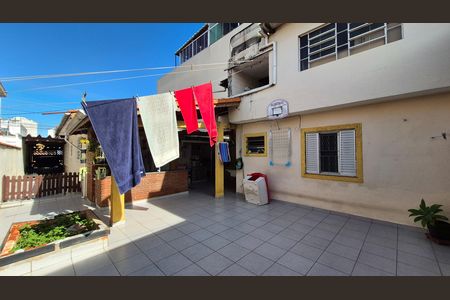 Casa à venda com 250m², 3 quartos e 1 vagaArea externa