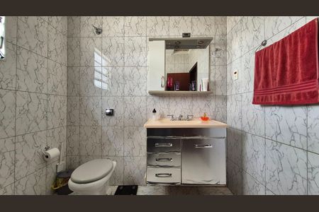 Casa à venda com 250m², 3 quartos e 1 vagaBanheiro 