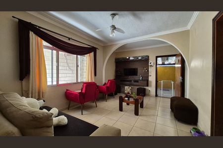 Sala de casa à venda com 3 quartos, 250m² em Jardim Ocara, Santo André