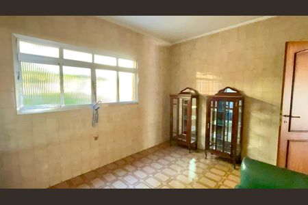 Casa à venda com 354m², 4 quartos e 5 vagasSalão 