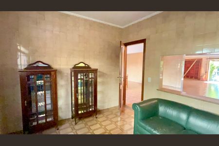 Casa à venda com 354m², 4 quartos e 5 vagasSalão 