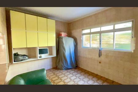 Casa à venda com 354m², 4 quartos e 5 vagasSalão 