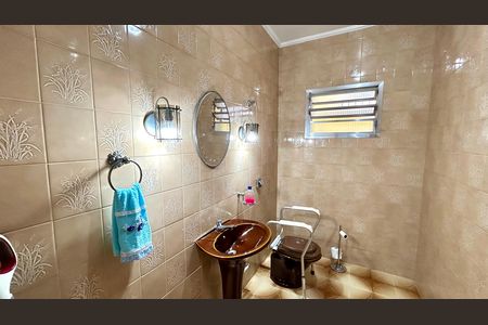 Casa à venda com 354m², 4 quartos e 5 vagasBanheiro 3