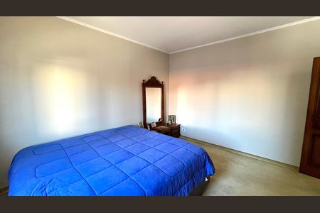 Casa à venda com 354m², 4 quartos e 5 vagasQuarto 4
