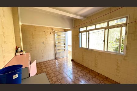 Casa à venda com 354m², 4 quartos e 5 vagasÁrea de Serviço