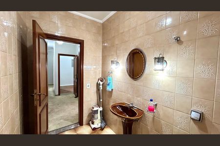 Casa à venda com 354m², 4 quartos e 5 vagasBanheiro 3