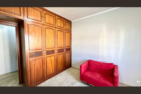 Casa à venda com 354m², 4 quartos e 5 vagasQuarto 2