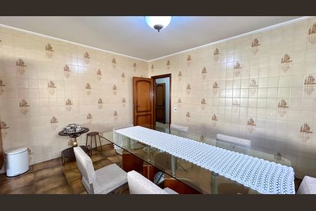 Casa à venda com 354m², 4 quartos e 5 vagasCozinha