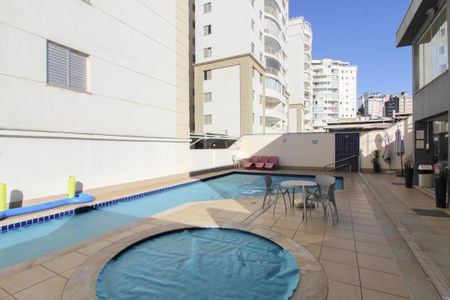Apartamento para alugar com 94m², 3 quartos e 2 vagas Apartamento para alugar com 94m², 3 quartos e 2 vagasÁrea comum - Piscina