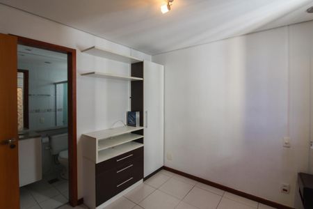 Apartamento para alugar com 94m², 3 quartos e 2 vagas Apartamento para alugar com 94m², 3 quartos e 2 vagasSuíte