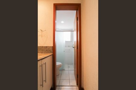 Apartamento para alugar com 94m², 3 quartos e 2 vagas Apartamento para alugar com 94m², 3 quartos e 2 vagasBanheiro Social