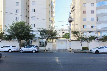 Apartamento para alugar com 94m², 3 quartos e 2 vagas Apartamento para alugar com 94m², 3 quartos e 2 vagasFachada