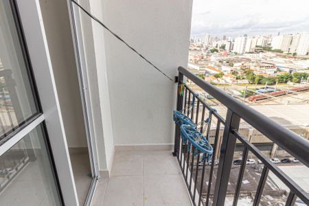 Apartamento à venda com 28m², 1 quarto e sem vaga Apartamento à venda com 28m², 1 quarto e sem vagaVaranda