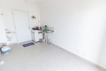 Apartamento à venda com 28m², 1 quarto e sem vaga Apartamento à venda com 28m², 1 quarto e sem vagaSala/Cozinha