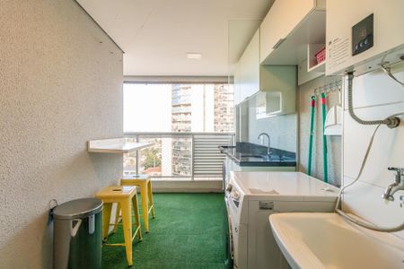 Apartamento para alugar com 67m², 2 quartos e 2 vagas Apartamento para alugar com 67m², 2 quartos e 2 vagasVaranda/Área de Serviço