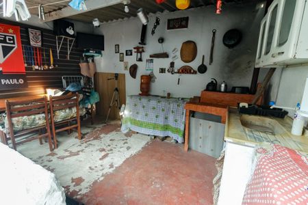 Casa à venda com 100m², 2 quartos e 2 vagas Casa à venda com 100m², 2 quartos e 2 vagasEspaço Gourmet