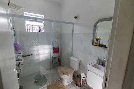 Casa à venda com 100m², 2 quartos e 2 vagas Casa à venda com 100m², 2 quartos e 2 vagasBanheiro