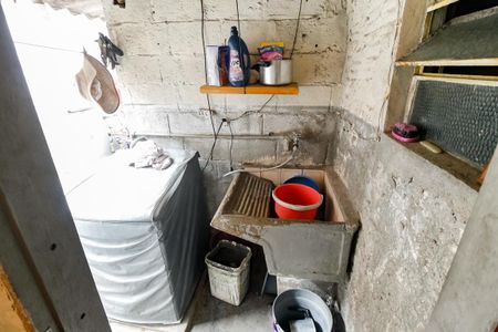 Casa à venda com 100m², 2 quartos e 2 vagas Casa à venda com 100m², 2 quartos e 2 vagasLavanderia