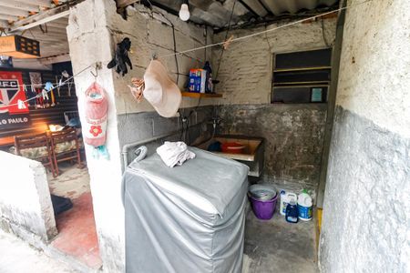 Casa à venda com 100m², 2 quartos e 2 vagas Casa à venda com 100m², 2 quartos e 2 vagasLavanderia