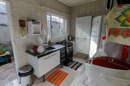 Casa à venda com 100m², 2 quartos e 2 vagas Casa à venda com 100m², 2 quartos e 2 vagasCozinha - Armários
