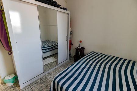 Casa à venda com 100m², 2 quartos e 2 vagas Casa à venda com 100m², 2 quartos e 2 vagasQuarto 1