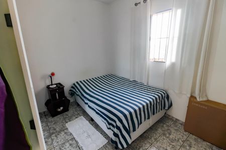 Casa à venda com 100m², 2 quartos e 2 vagas Casa à venda com 100m², 2 quartos e 2 vagasQuarto 1
