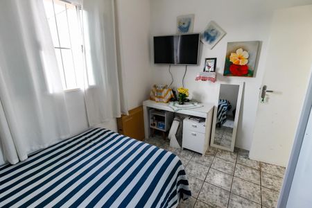 Casa à venda com 100m², 2 quartos e 2 vagas Casa à venda com 100m², 2 quartos e 2 vagasQuarto 1
