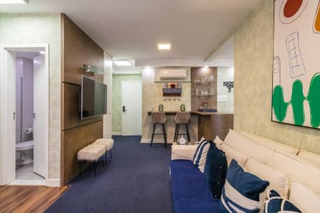 Sala de apartamento para alugar com 1 quarto, 67m² em Empresarial 18 do Forte, Barueri