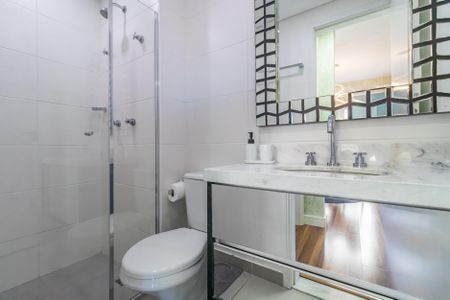 Apartamento à venda com 67m², 1 quarto e 2 vagas Apartamento à venda com 67m², 1 quarto e 2 vagasBanheiro Social