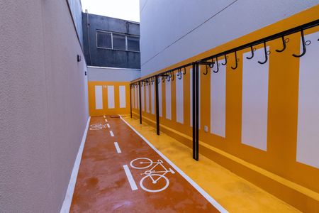 Studio para alugar com 24m², 1 quarto e sem vaga Studio para alugar com 24m², 1 quarto e sem vagaÁrea comum - Bicicletário