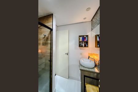 Apartamento à venda com 70m², 3 quartos e 1 vaga Apartamento à venda com 70m², 3 quartos e 1 vagaBanheiro da Suíte