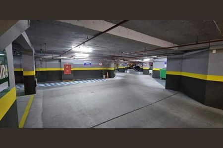 Casa de condomínio para alugar com 38m², 1 quarto e 1 vaga Casa de condomínio para alugar com 38m², 1 quarto e 1 vagaEstacionamento