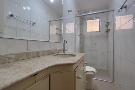 Apartamento à venda com 65m², 2 quartos e 1 vaga Apartamento à venda com 65m², 2 quartos e 1 vagaBanheiro social