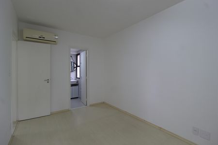 Apartamento para alugar com 65m², 2 quartos e 1 vagaQuarto 2 - Suíte