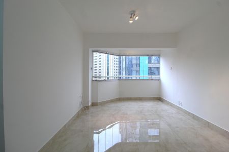 Sala de apartamento para alugar com 2 quartos, 65m² em Indianópolis, São Paulo