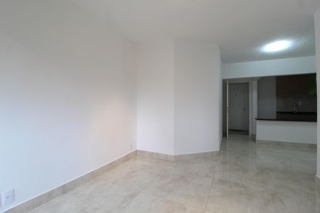 Sala de apartamento para alugar com 2 quartos, 65m² em Indianópolis, São Paulo