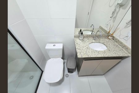 Apartamento para alugar com 27m², 1 quarto e sem vaga Apartamento para alugar com 27m², 1 quarto e sem vagaBanheiro da Suíte