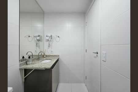 Apartamento para alugar com 27m², 1 quarto e sem vaga Apartamento para alugar com 27m², 1 quarto e sem vagaBanheiro da Suíte