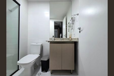 Apartamento para alugar com 27m², 1 quarto e sem vaga Apartamento para alugar com 27m², 1 quarto e sem vagaBanheiro da Suíte