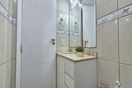 Apartamento para alugar com 44m², 2 quartos e 1 vaga Apartamento para alugar com 44m², 2 quartos e 1 vagaBanheiro