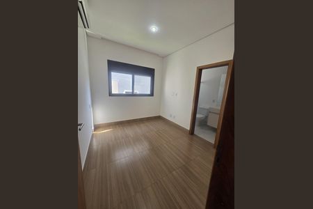 Casa de condomínio à venda com 260m², 3 quartos e 4 vagasQuarto