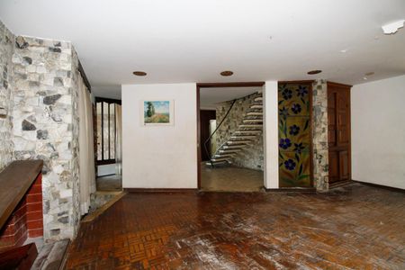 Casa à venda com 264m², 3 quartos e 2 vagas Casa à venda com 264m², 3 quartos e 2 vagasSala de Estar