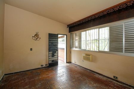 Casa à venda com 264m², 3 quartos e 2 vagas Casa à venda com 264m², 3 quartos e 2 vagasQuarto 2
