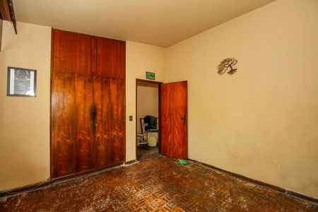 Casa à venda com 264m², 3 quartos e 2 vagas Casa à venda com 264m², 3 quartos e 2 vagasQuarto 2