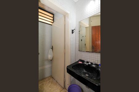 Casa à venda com 264m², 3 quartos e 2 vagas Casa à venda com 264m², 3 quartos e 2 vagasLavabo