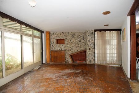 Sala de Estar de casa à venda com 3 quartos, 264m² em Pinheiros, São Paulo