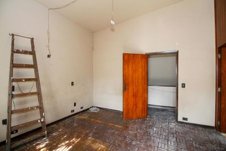 Casa à venda com 264m², 3 quartos e 2 vagas Casa à venda com 264m², 3 quartos e 2 vagasSuíte